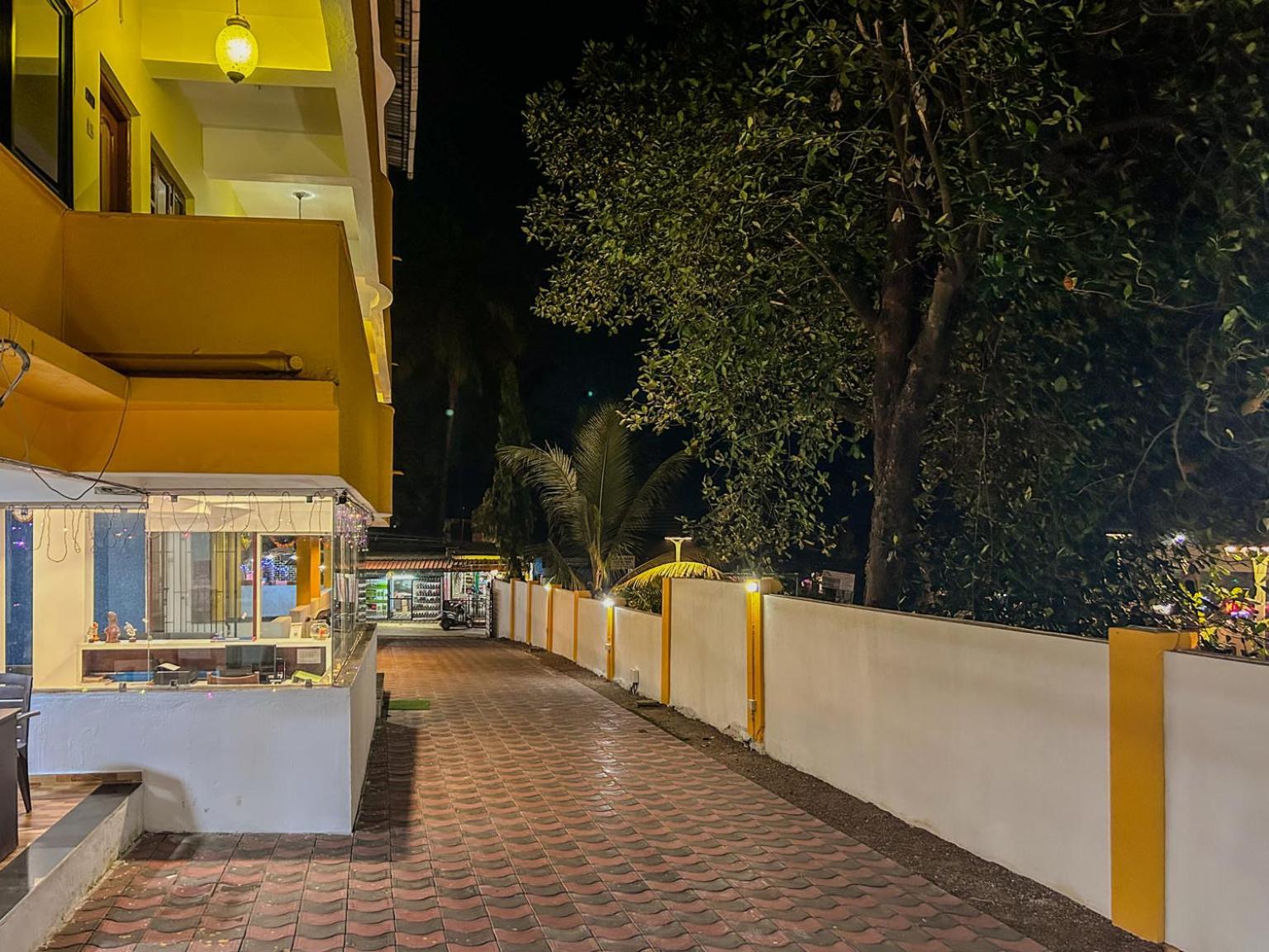 Hotel La Costa Residency Anjuna Exterior foto